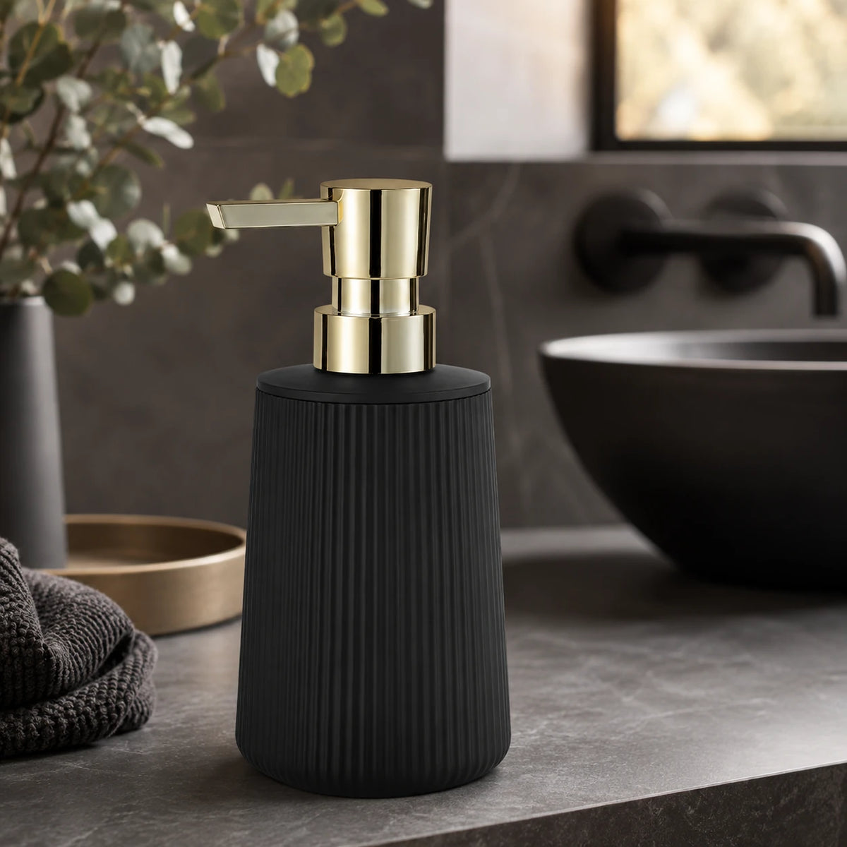 Distributeur de savon rayé mat noir doré 250 ml - Savena - photo 2